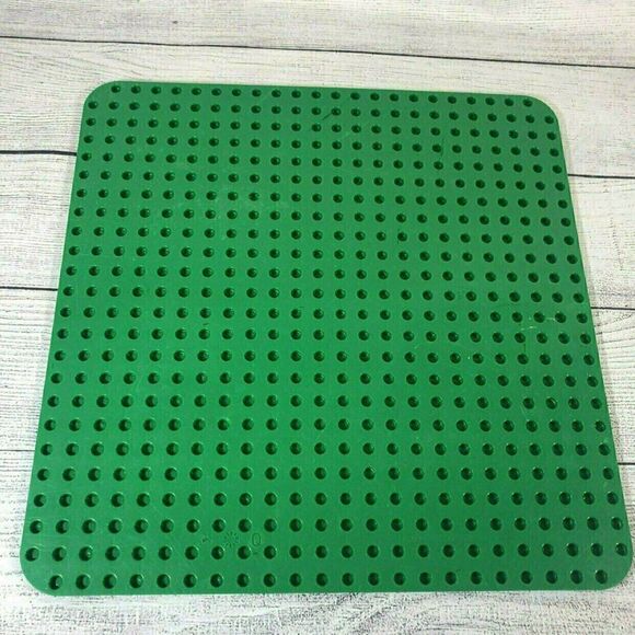 Lego Duplo Green Base Plate - Picture 2 of 3